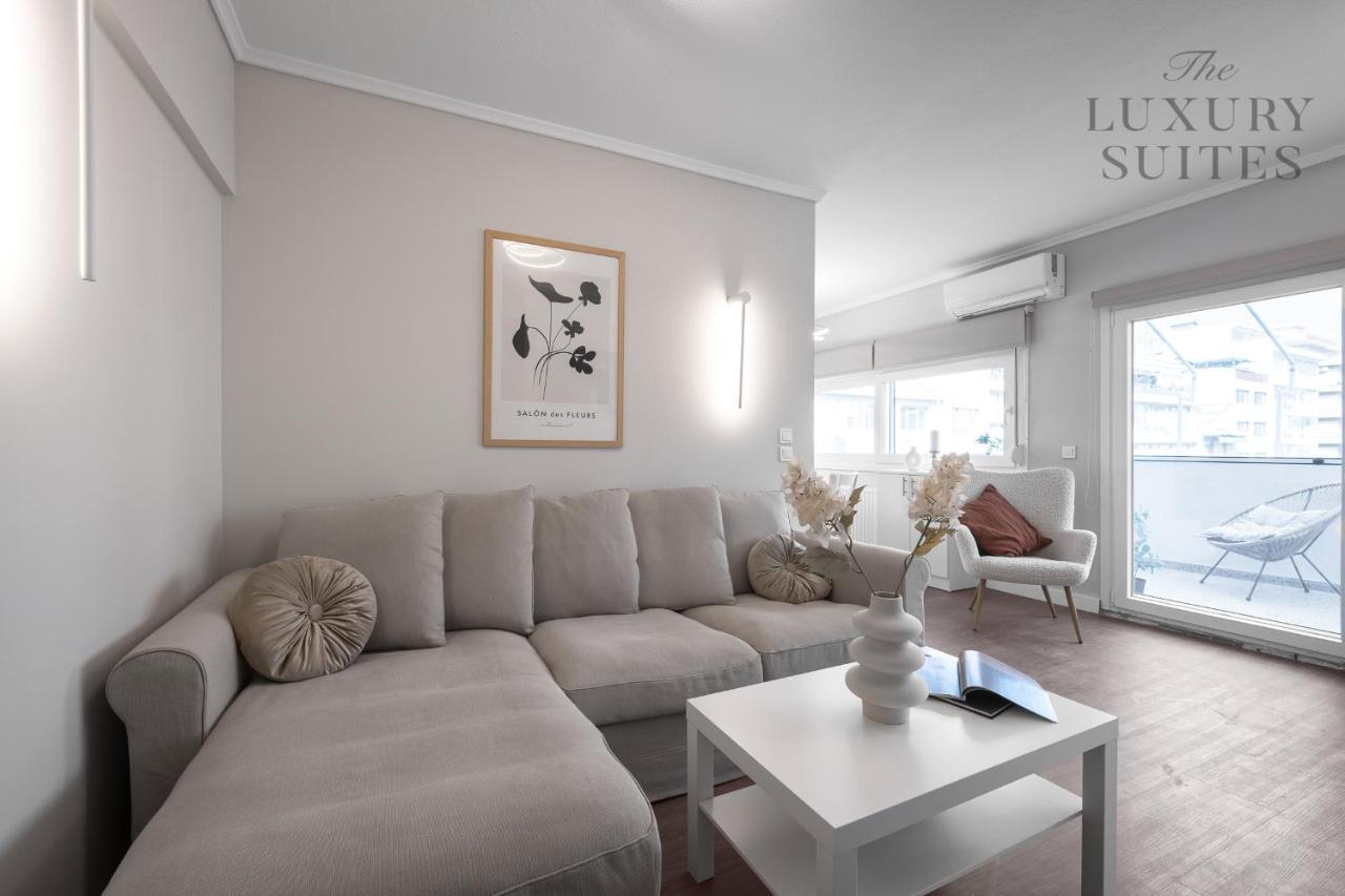 Apartment Nephele Jacuzzi Suites, The Luxury