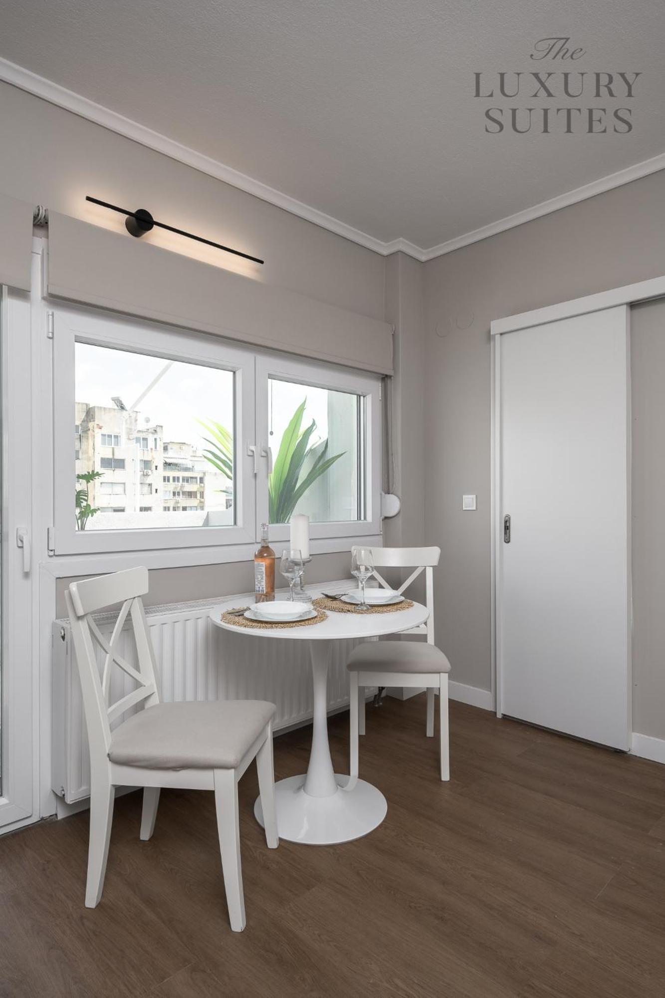 Nephele Jacuzzi Suites, The Luxury * Thessaloniki